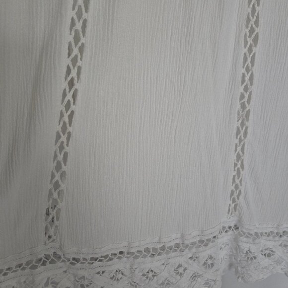 Pale Sky lace top - Picture 8 of 11